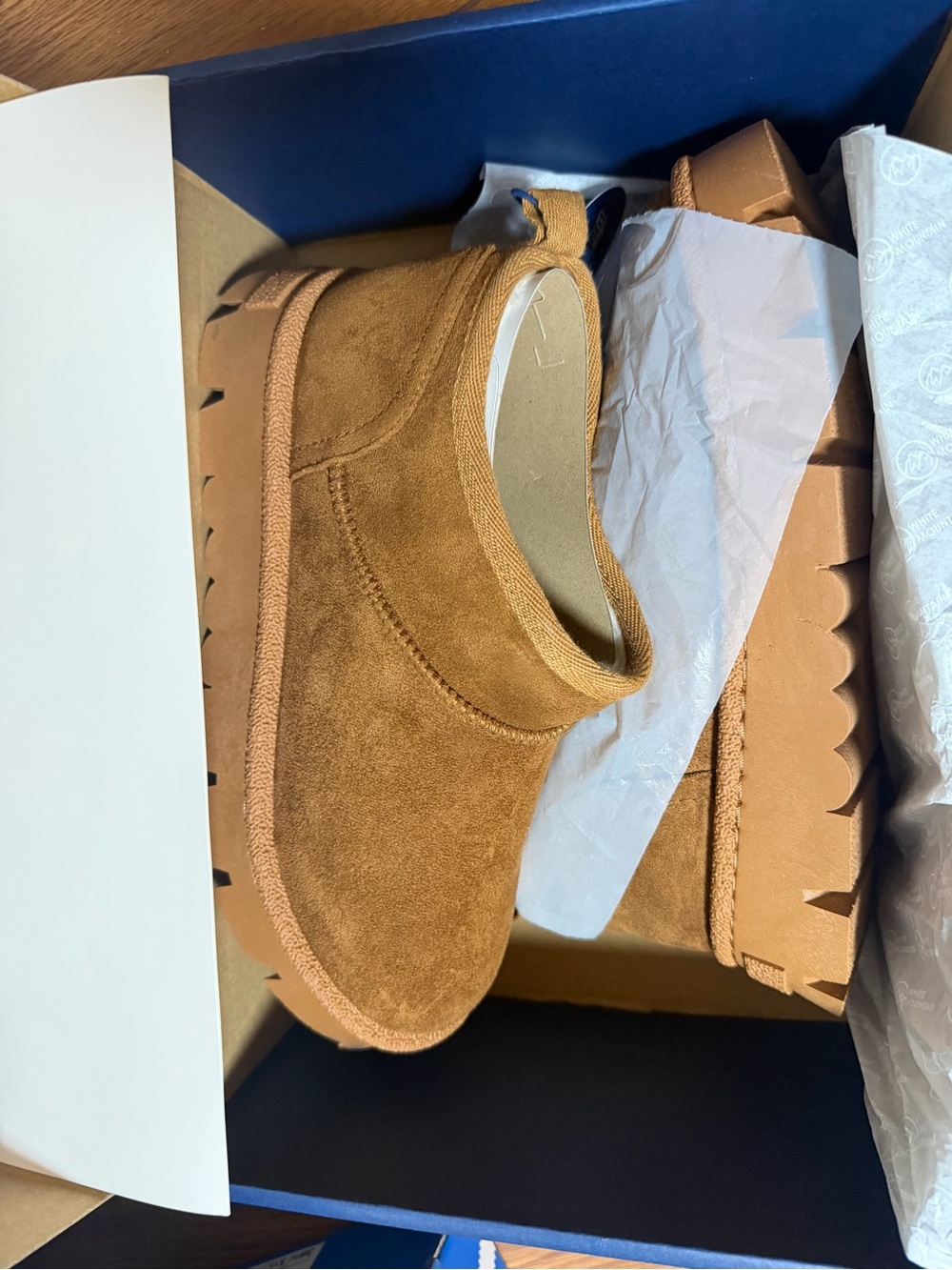 White Mountain women Chukka Boots - Tan Suede